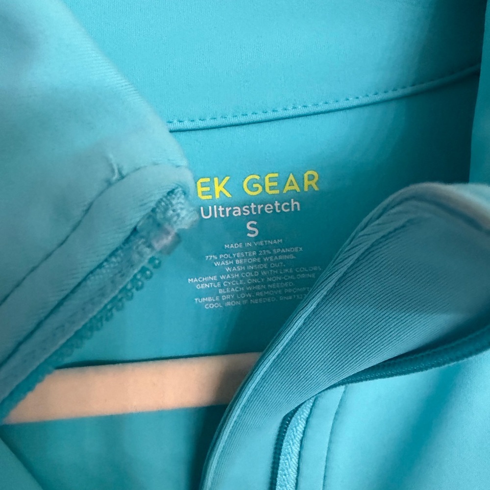 Tek Gear Women's Pink, aqua and teal Jackets - Picture 2 of 7